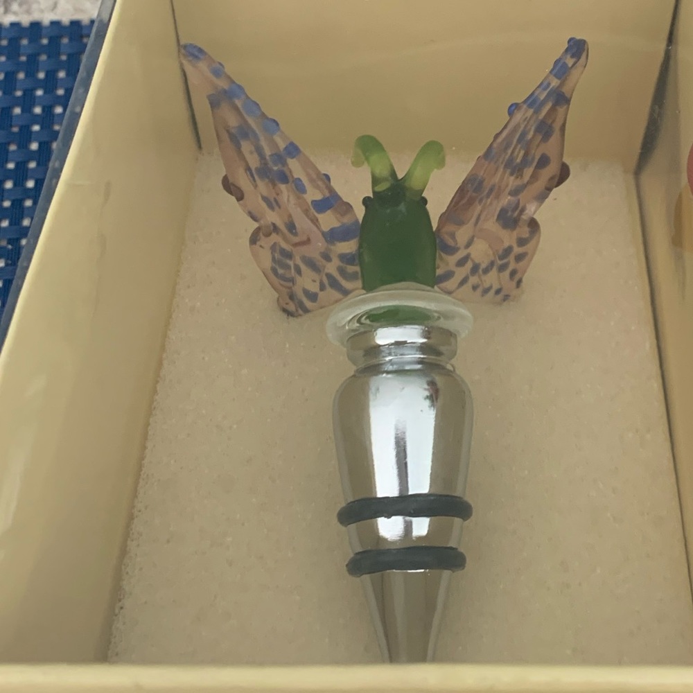 Glass butterfly wine cork